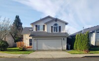 Building Photo - Beautiful 2-Story Home in the Heart Of Sno...