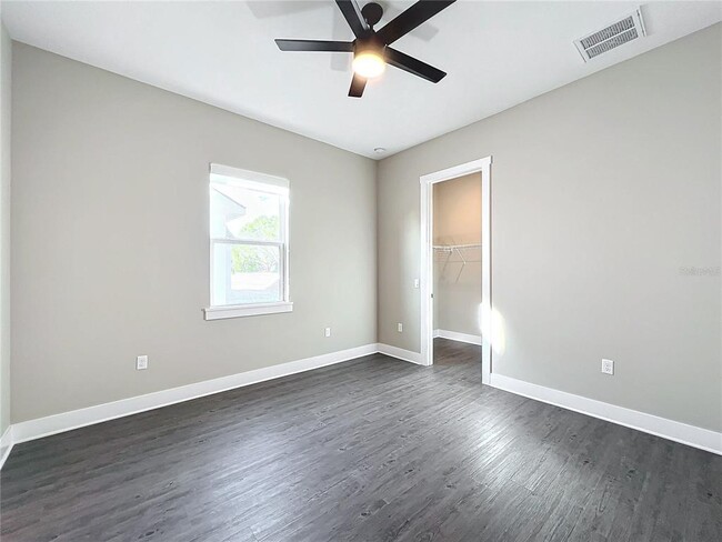 Building Photo - 1793 Lakehill Dr