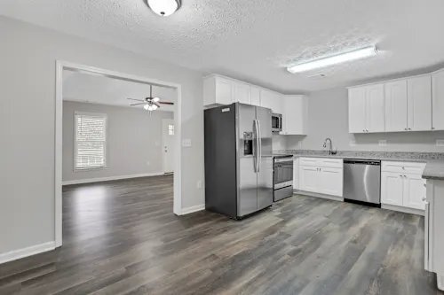 Building Photo - 24 Holly Creek Dr