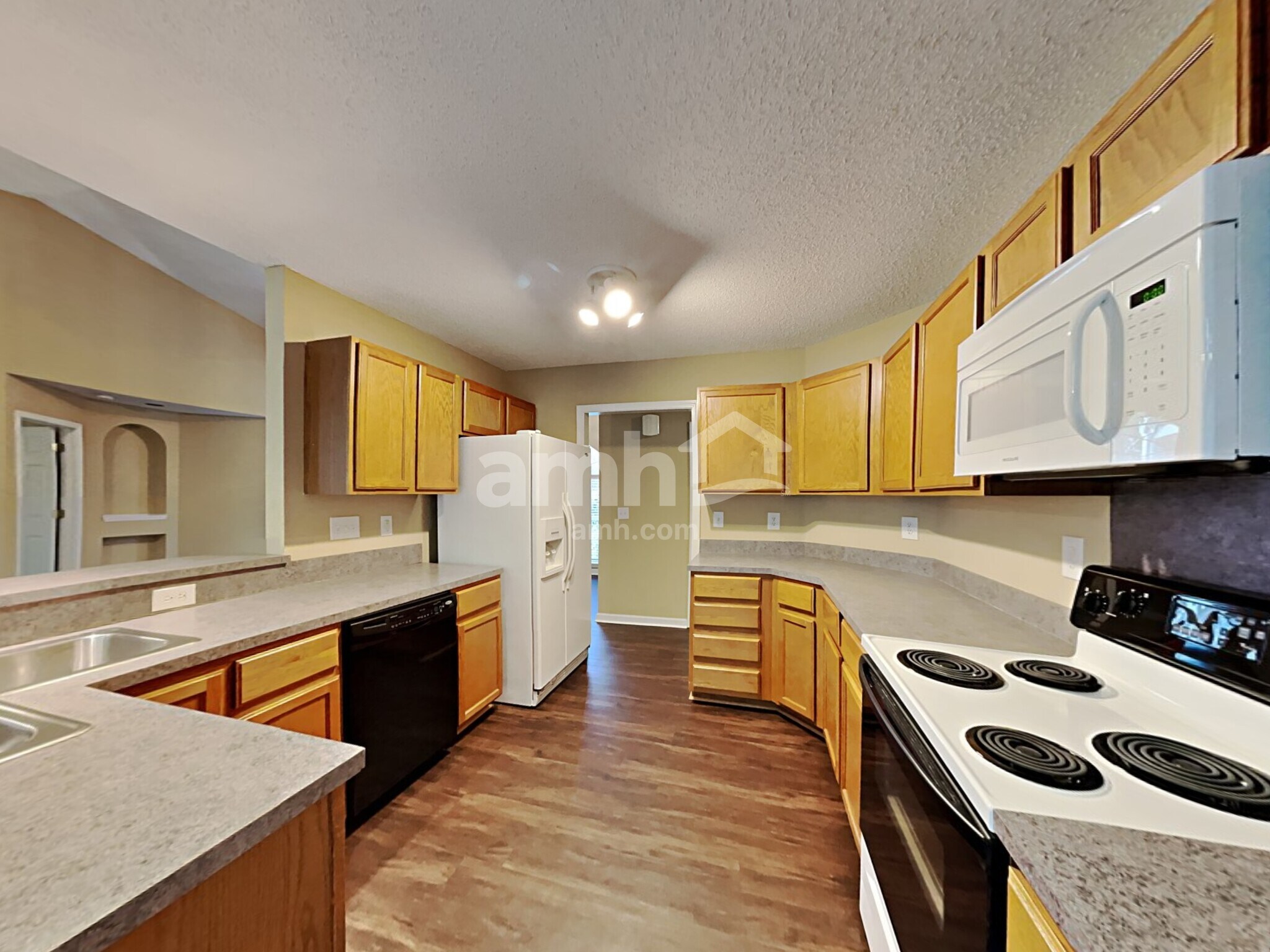 Building Photo - 13319 Harvest Point Dr