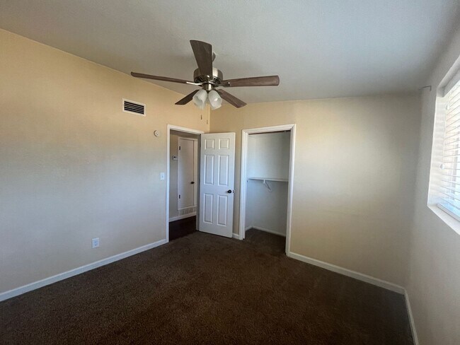 Building Photo - Updated 3 bedroom single-family home