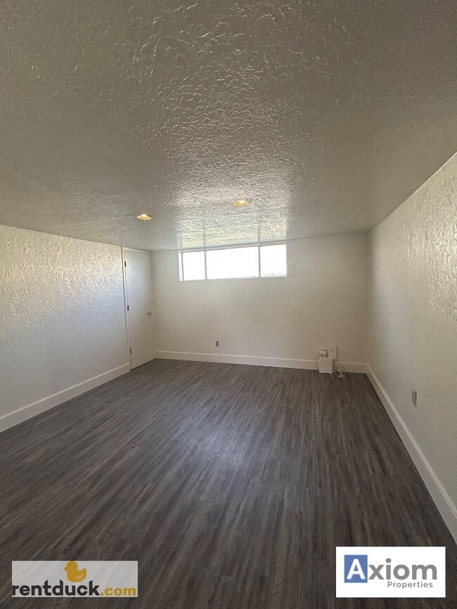 Building Photo - 139-132 Belva Ln