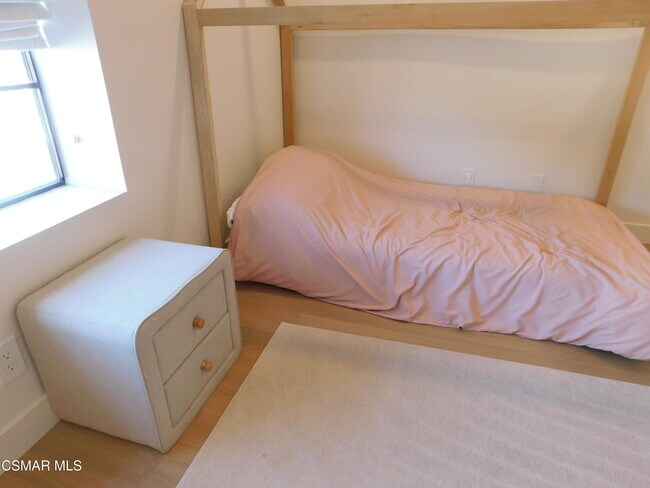 Building Photo - 30024 Quail Run Dr