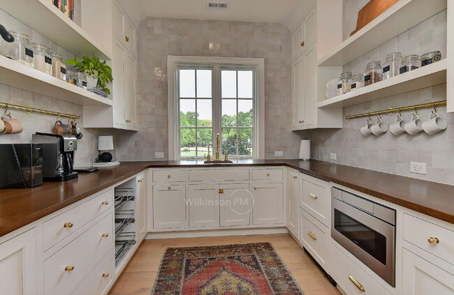 Building Photo - One of the Finest Fully-Furnished Luxury Estates in Marvin, "Architectural Digest" Caliber, for t...