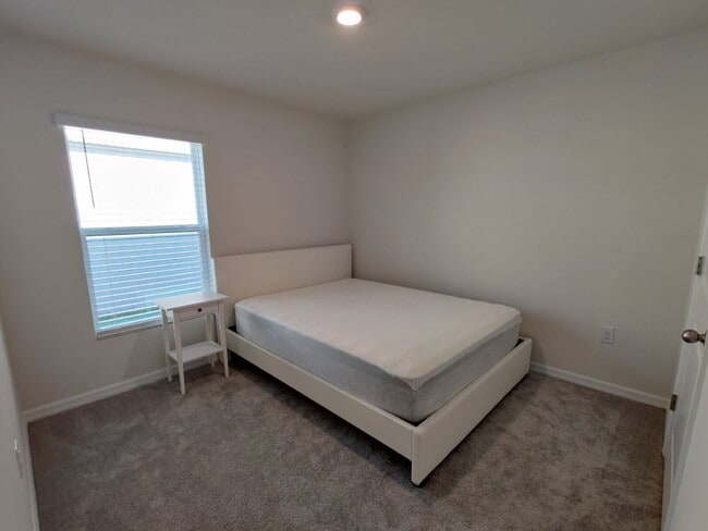 Building Photo - 3210 Suncoast Plains Dr
