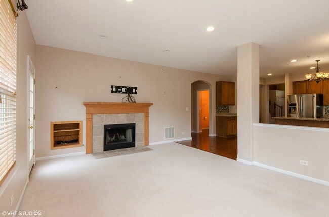 Building Photo - 285 Seaton Ct