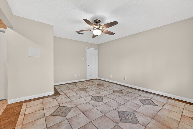 Building Photo - 4123 Wyanngate Dr