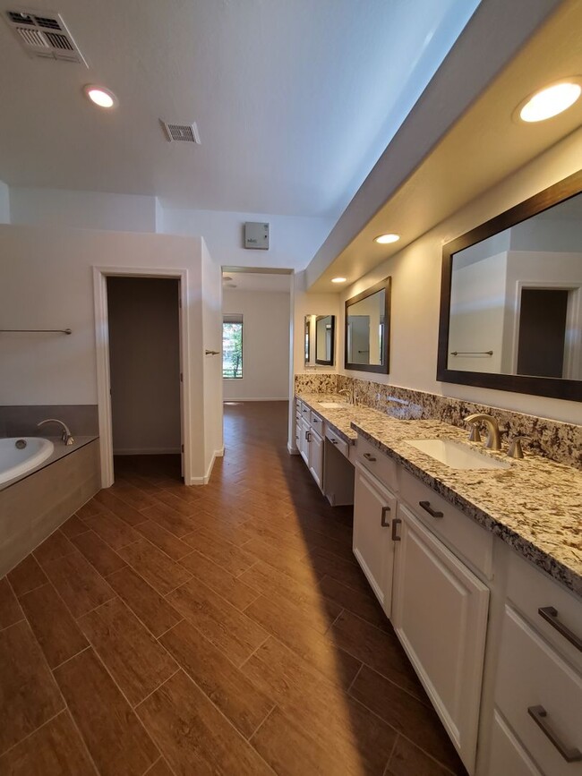 Building Photo - EXQUISITE SCOTTSDALE COUNTRY CLUB RENTAL O...