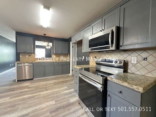 Building Photo - 2919 Gage Dr