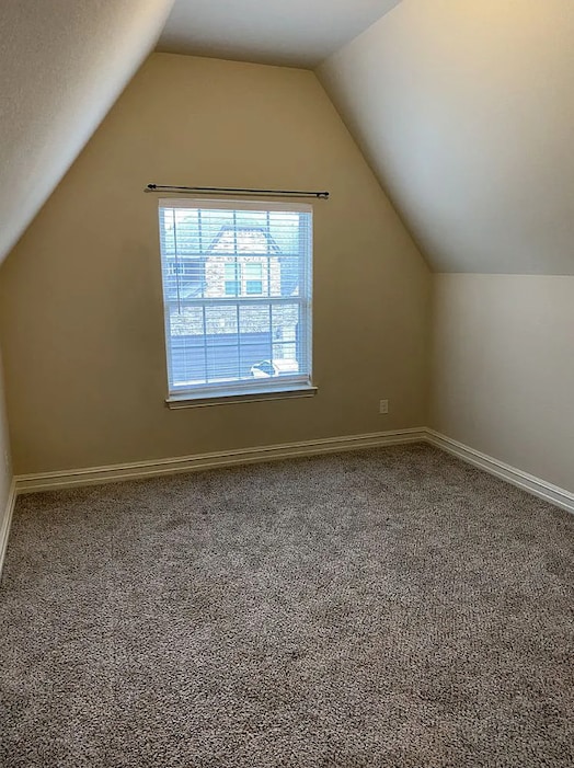 Building Photo - 1006 Jamal Dr