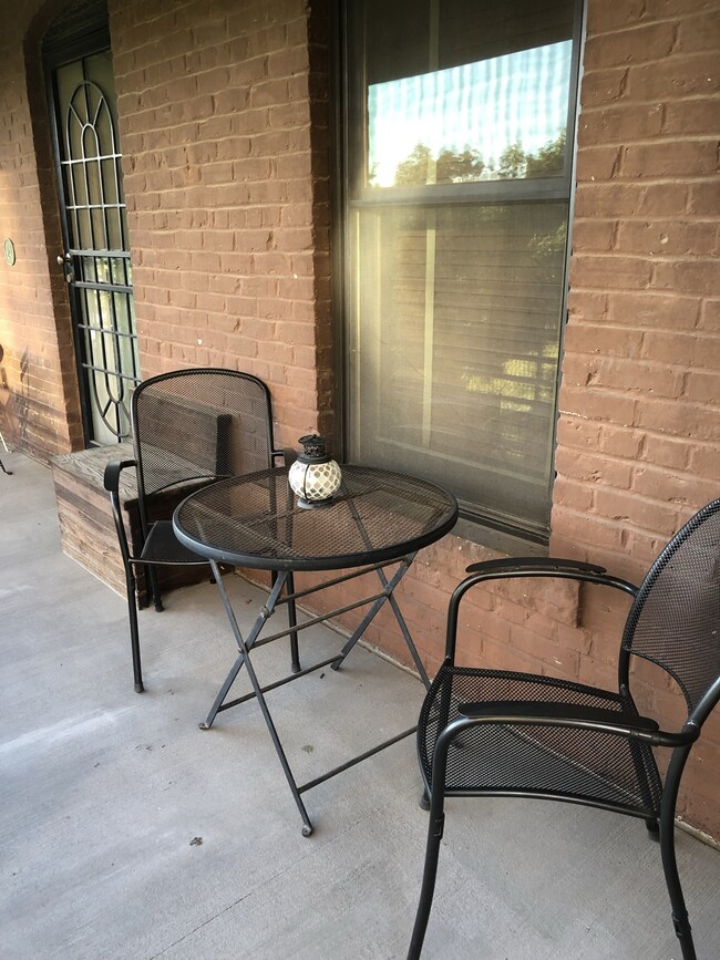 Seating Area on Back Balcony - 1311 Yale Pl