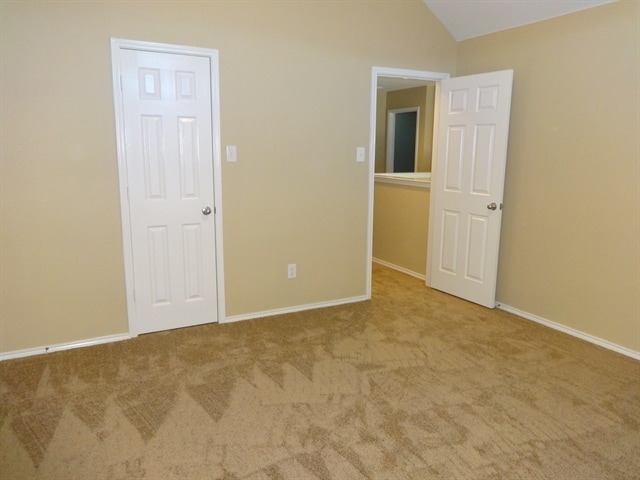 Building Photo - 1113 Skylark Dr