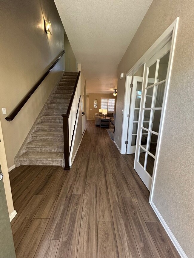 Building Photo - Spacious 5-Bed, 5-Bath Home in Erie’s Sunwest North Community