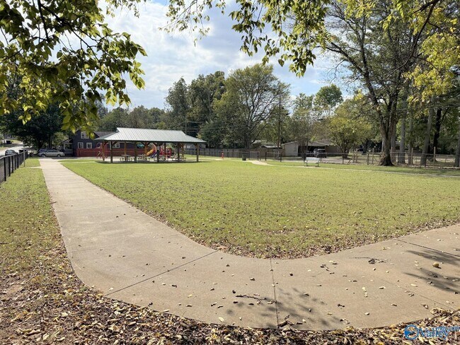 Building Photo - 3316 Clopton St SW