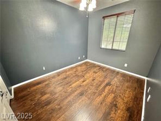 Building Photo - DON’T MISS OUT ON THIS BEAUTIFUL 4-BEDROOM...