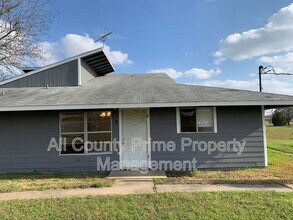 Building Photo - 500 Austin Rd