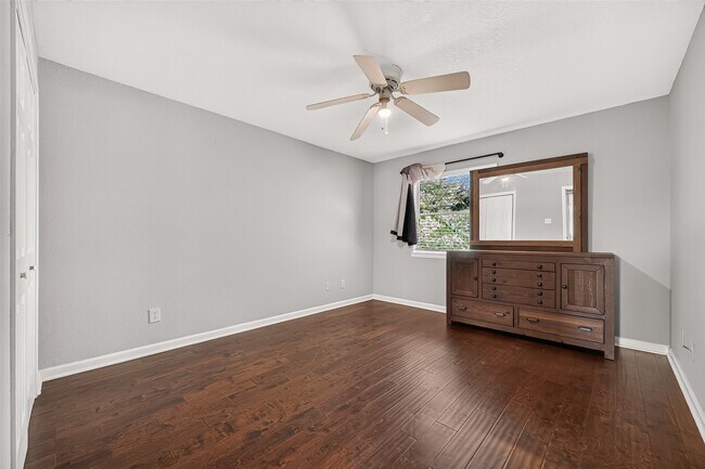Building Photo - 6419 Paso Del Sol Dr