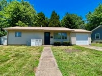 Building Photo - 709 Thornberry Dr