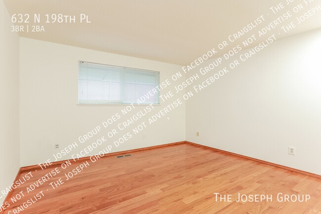 Building Photo - 632 N 198th Pl