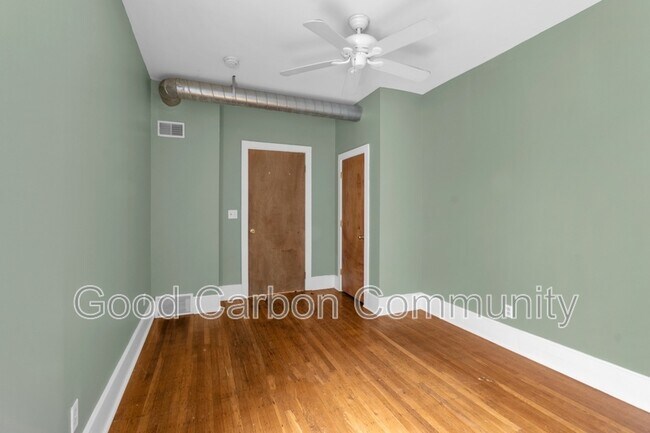 Building Photo - 718 Ashland Ave