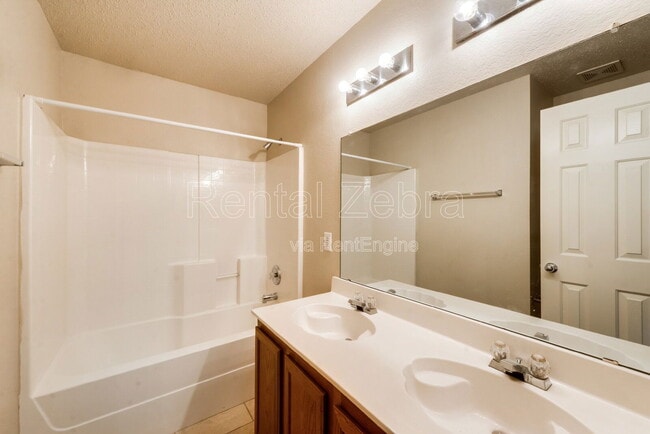 Building Photo - 1117 Scarlet Sage Pkwy