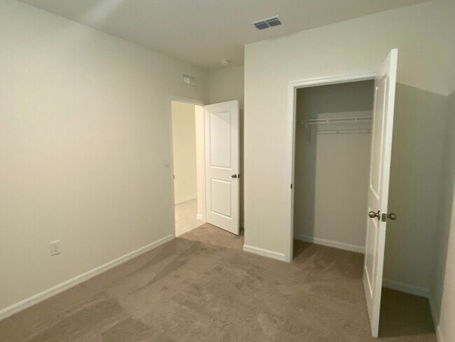 Building Photo - Home for Rent