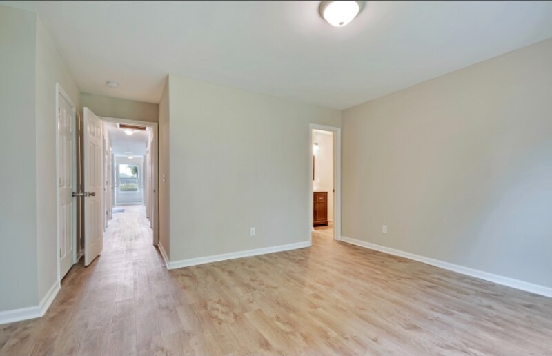 Building Photo - 202 Miami St