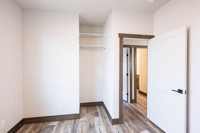 Building Photo - BRAND NEW 2 Bed/1 Bath ADU Home with Garage & Private Yard in Sugar City - Utilities Included!