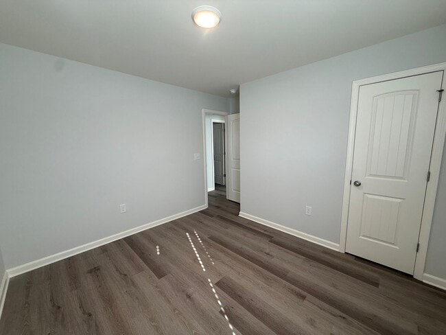 Building Photo - Remodeled 3 Bedroom / 1 Bath Home