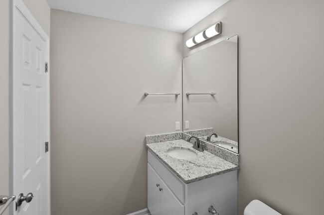 Building Photo - Newly Constructed 2 & 3 bedroom Cross Creek Townhomes in the heart of Greenville, NC