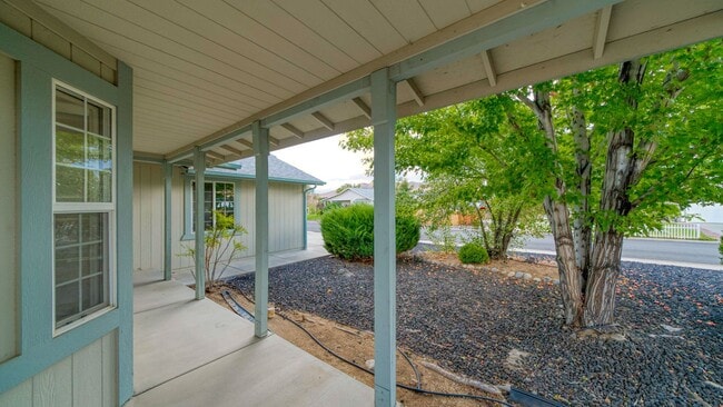 Spanish Springs Rental -- One Story. No P... - Spanish Springs Rental -- One Story.  No P...