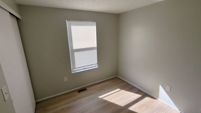 Building Photo - 1251 Kriswood Ln