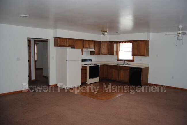 Building Photo - 419 Guilford Ave