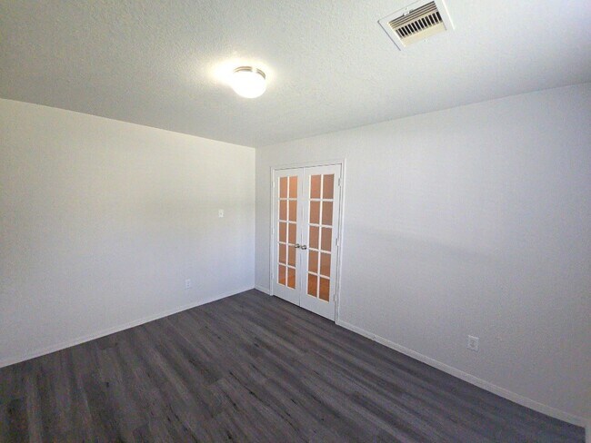 Building Photo - 3103 Thicket Path Way
