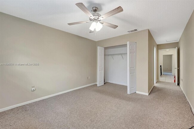 Building Photo - 1604 NE 151st St