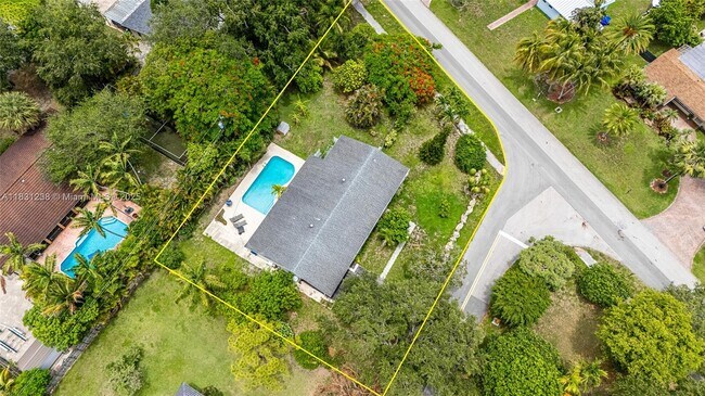 Building Photo - 8225 SW 117th Terrace