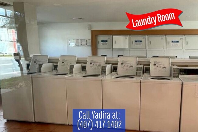 Building Photo - Beautiful third floor unit with 2 bedrooms...