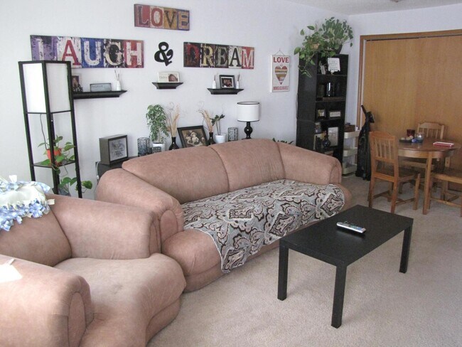 Building Photo - 15753 Flackwood Ave