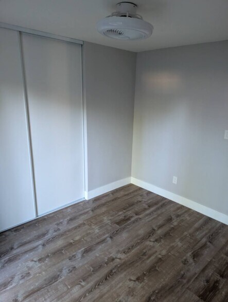 Building Photo - 7626 Oak Grove Ave