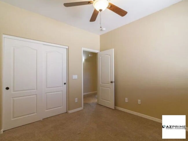 Building Photo - Gorgeous Apartment