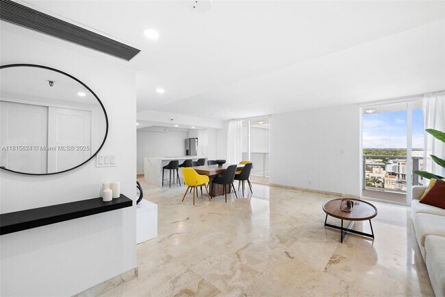 Building Photo - 2401 Collins Ave