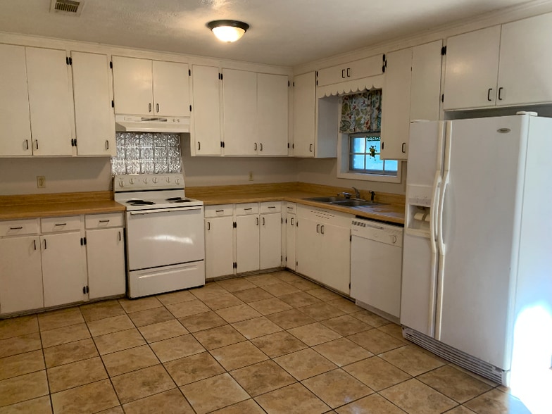 Building Photo - 3534 44th St