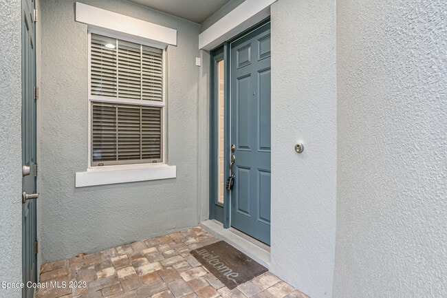 Building Photo - 7644 Loren Cove Dr