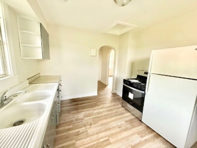 Building Photo - 343 Ohio Ave