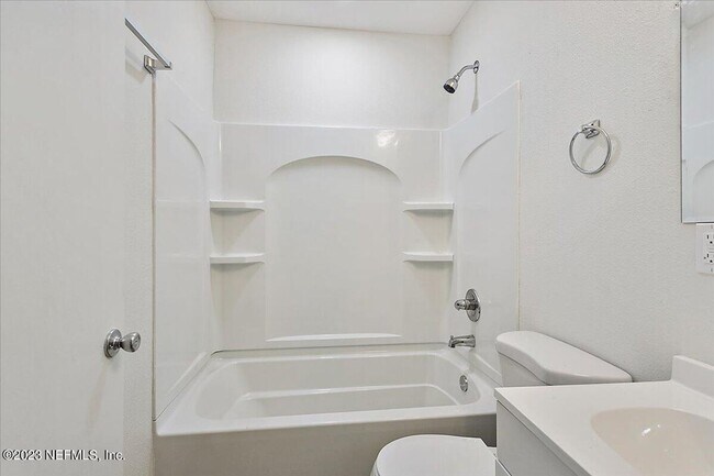Building Photo - 1628 W 33rd St