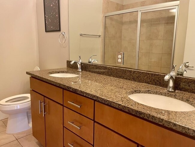 Building Photo - 1702 S Lamar Blvd