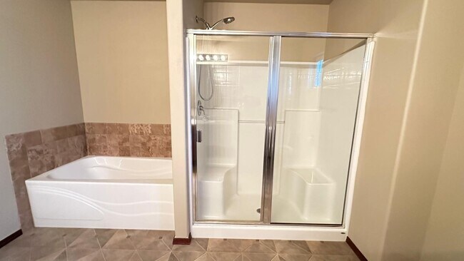 Building Photo - 28400 75th Dr NW