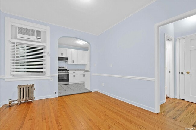 Building Photo - 104-14 Metropolitan Ave