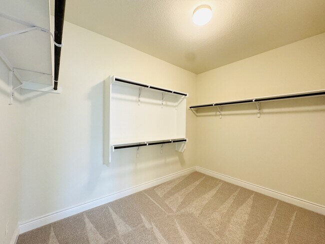 Building Photo - 12119 Cat Ballou