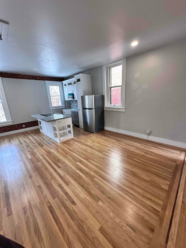 Building Photo - 1234 S 1st St